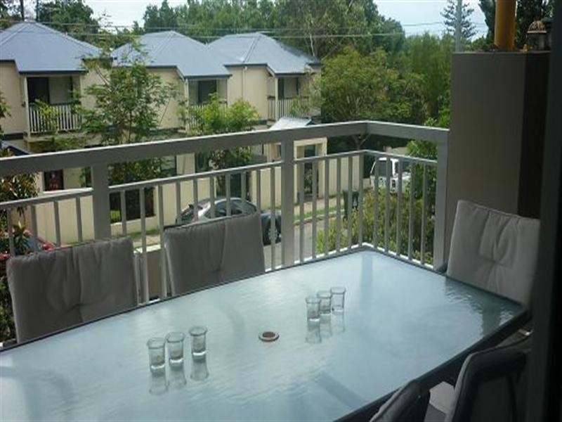 2/45 Cunningham Street, Taringa QLD 4068