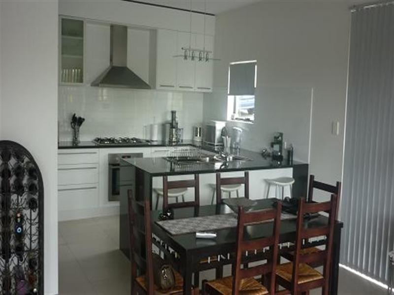 2/45 Cunningham Street, Taringa QLD 4068