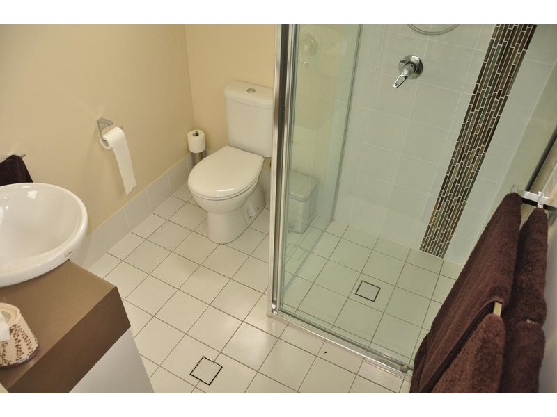 93 Siemon Street, Toowong QLD 4066