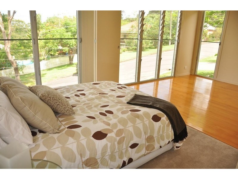 93 Siemon Street, Toowong QLD 4066