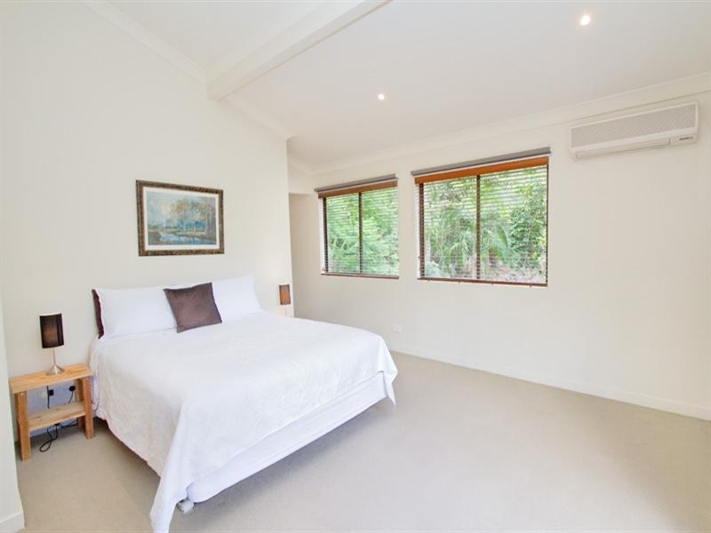 57 Ironside Street, St Lucia QLD 4067