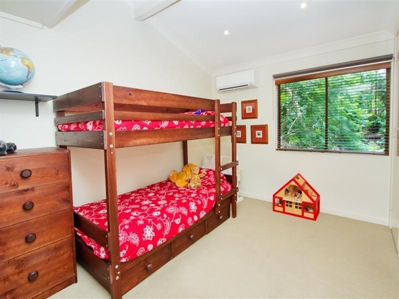 57 Ironside Street, St Lucia QLD 4067