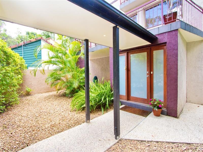 57 Ironside Street, St Lucia QLD 4067