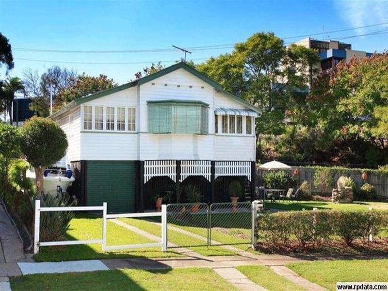 9 McIlwraith Street, Auchenflower QLD 4066