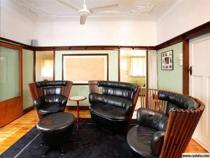 9 McIlwraith Street, Auchenflower QLD 4066