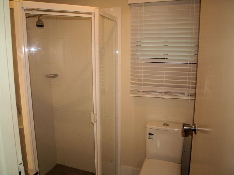 29 Tarbet Street, Kenmore QLD 4069