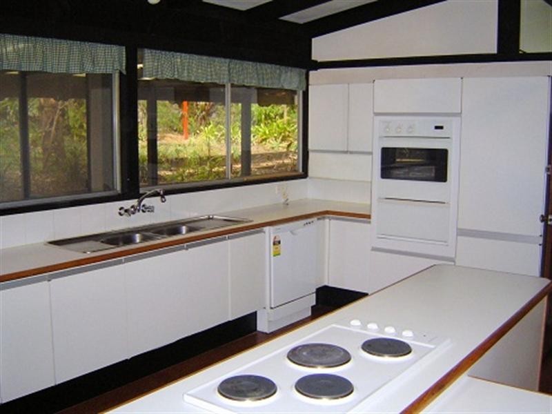 35 Ashburton Street, Chapel Hill QLD 4069