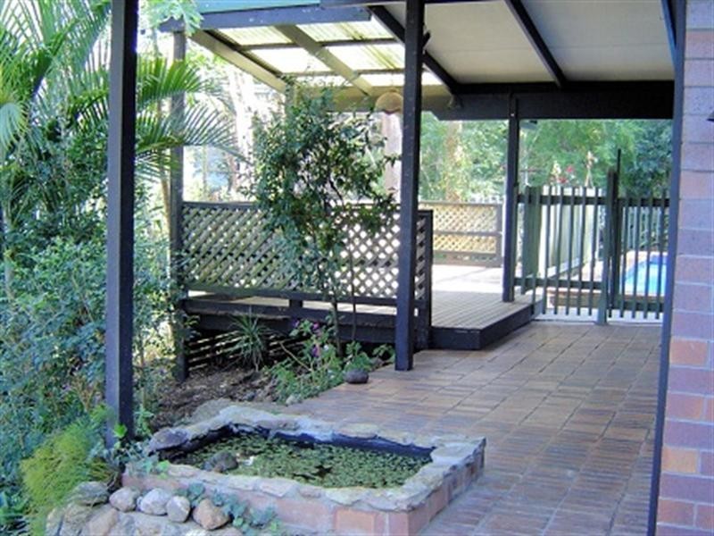 35 Ashburton Street, Chapel Hill QLD 4069