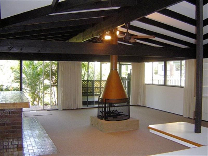 35 Ashburton Street, Chapel Hill QLD 4069