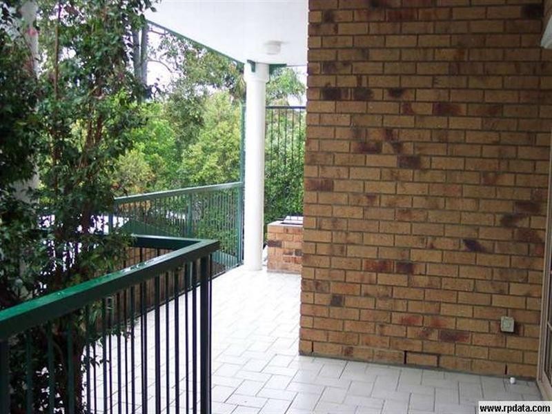 4/14 Cadell Street, Toowong QLD 4066