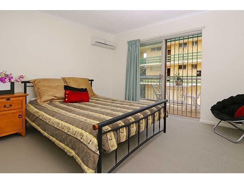 2/87 Swann Road, Taringa QLD 4068