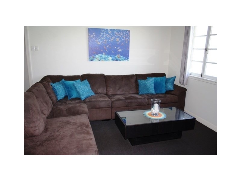 115 Broomfield Street, Taringa QLD 4068