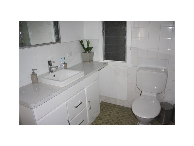 115 Broomfield Street, Taringa QLD 4068