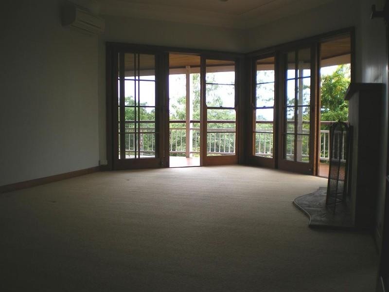 29 Isles Road, Indooroopilly QLD 4068