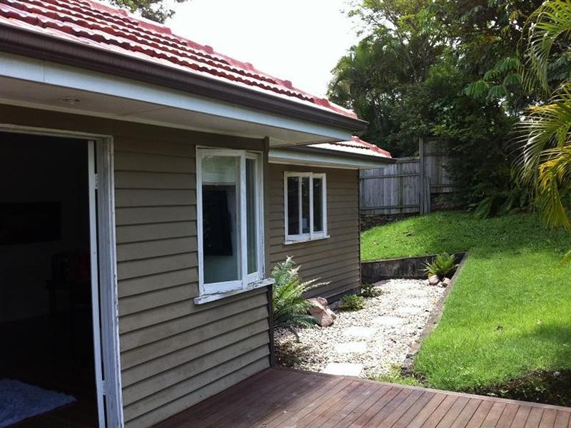 48 Burbong Street, Chapel Hill QLD 4069