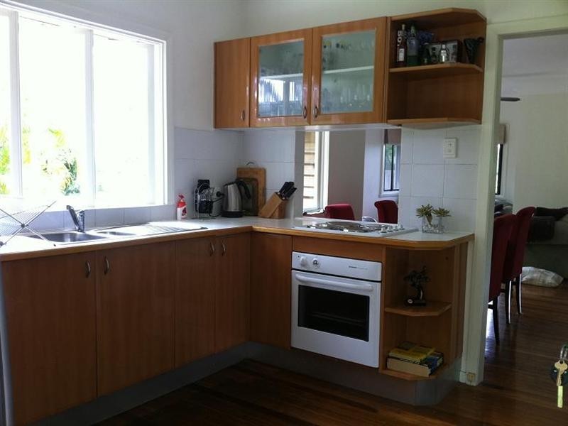 48 Burbong Street, Chapel Hill QLD 4069