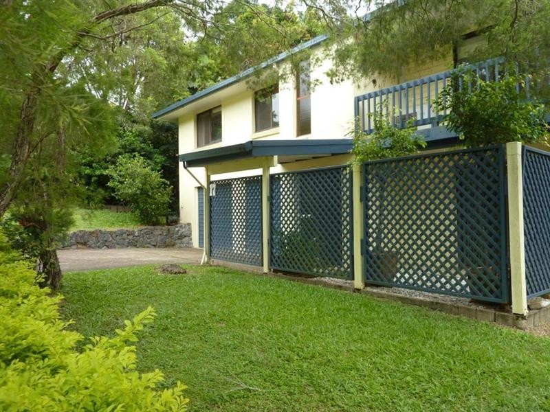 17 Neptune Street, Chapel Hill QLD 4069