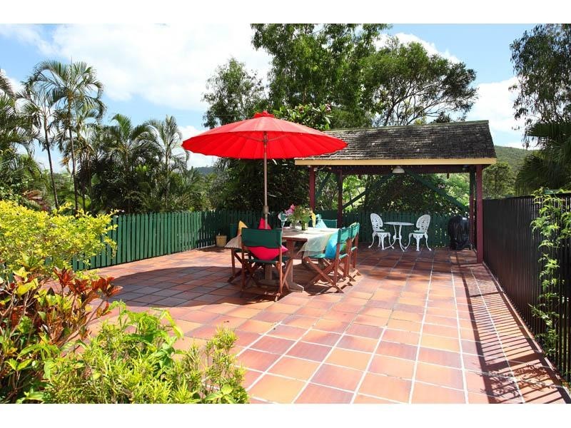 Chapel Hill QLD 4069