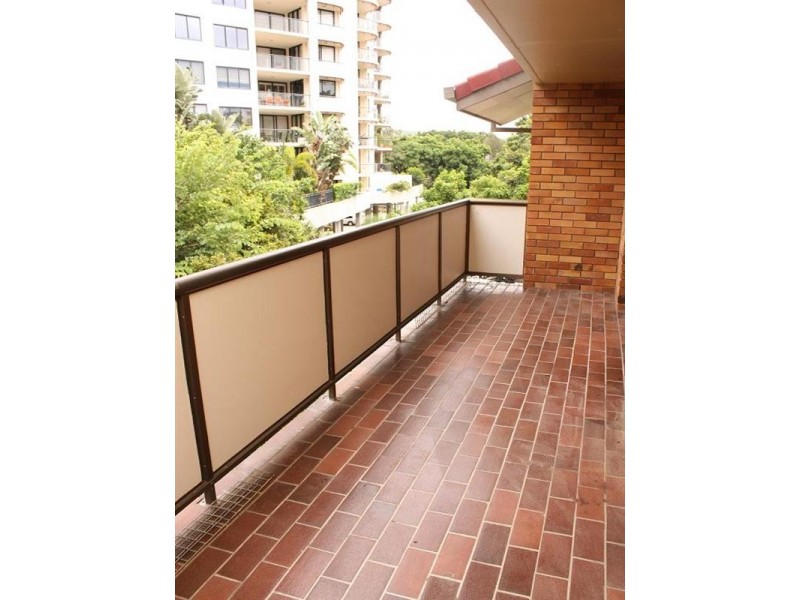 15/9 Land Street, Toowong QLD 4066