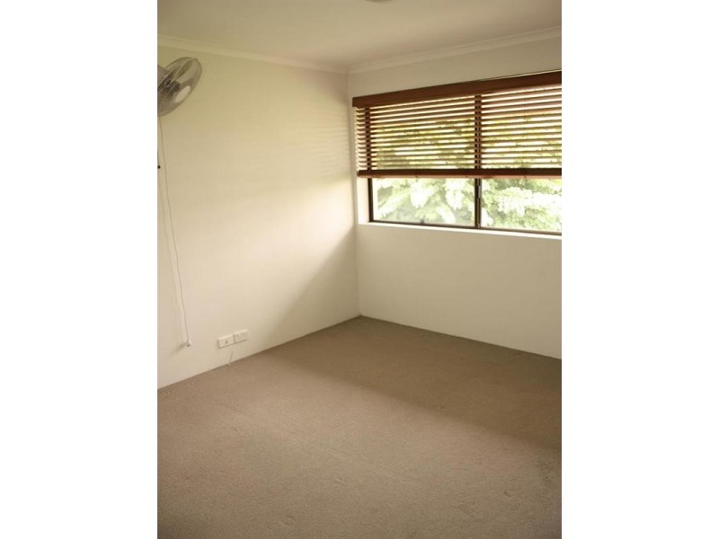 15/9 Land Street, Toowong QLD 4066