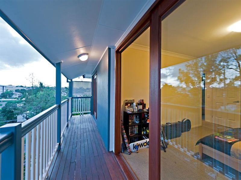 70 York Street, Indooroopilly QLD 4068