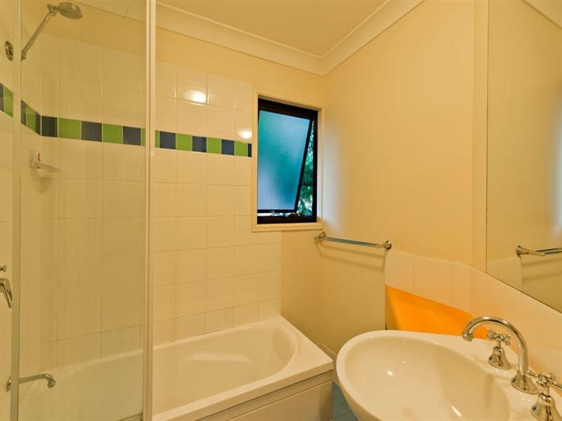 70 York Street, Indooroopilly QLD 4068