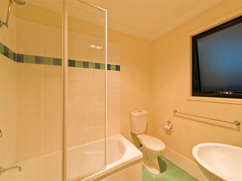 70 York Street, Indooroopilly QLD 4068