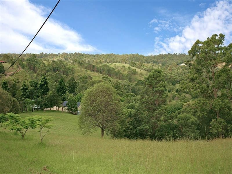 133a Camfin Road, Clear Mountain QLD 4500