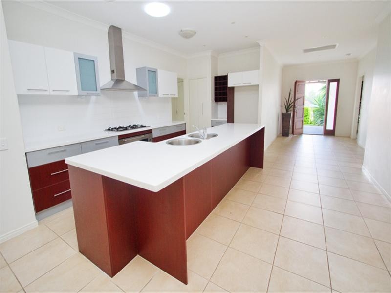 29 Zoe Place, Moggill QLD 4070