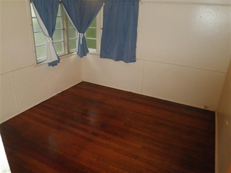 98 Ironside Road, St Lucia QLD 4067