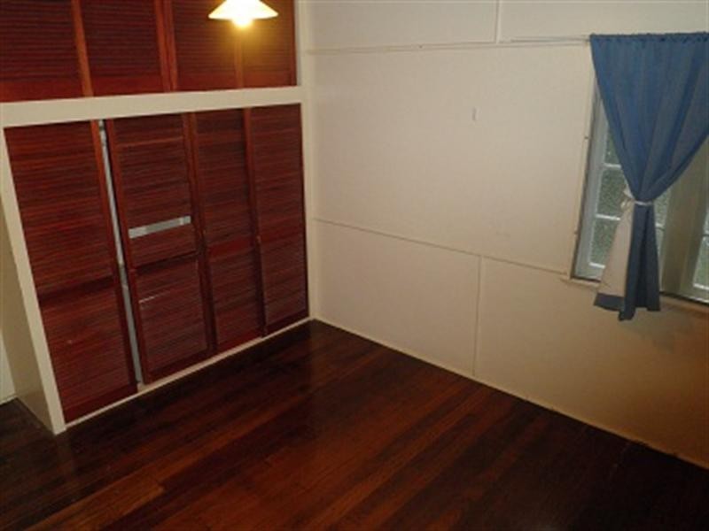 98 Ironside Road, St Lucia QLD 4067