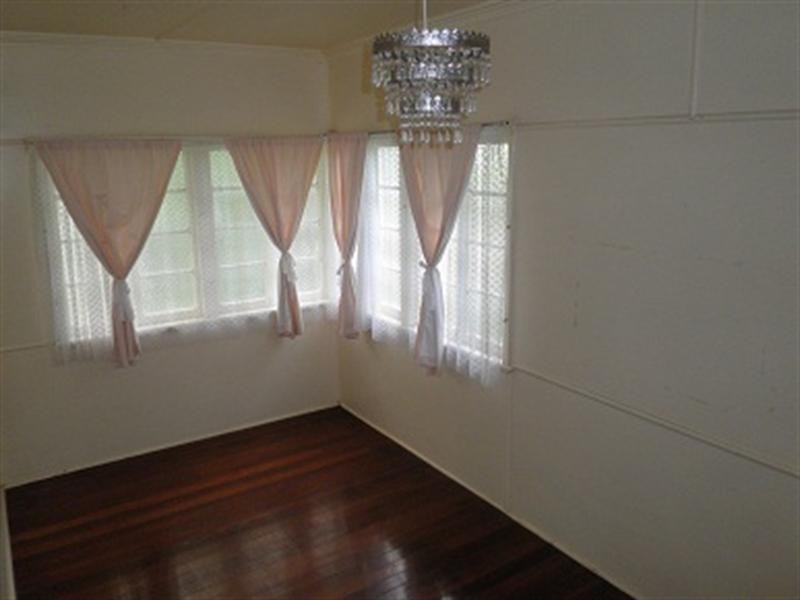 98 Ironside Road, St Lucia QLD 4067