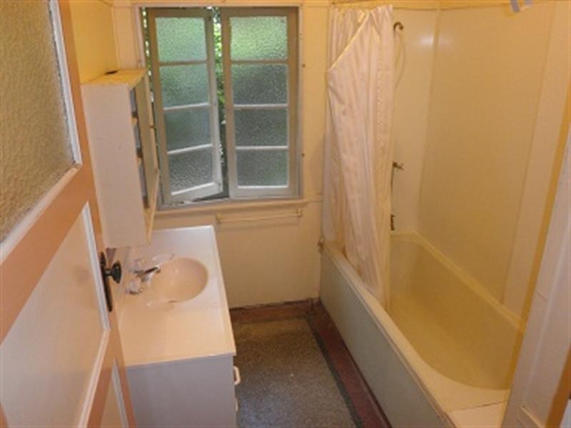 98 Ironside Road, St Lucia QLD 4067