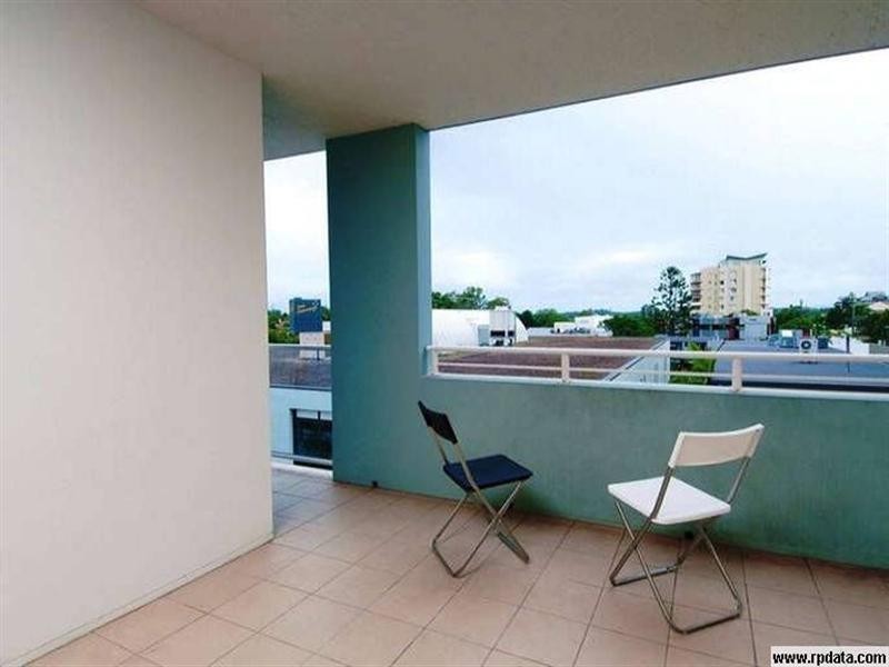 11/16 Grosvenor Road, Indooroopilly QLD 4068