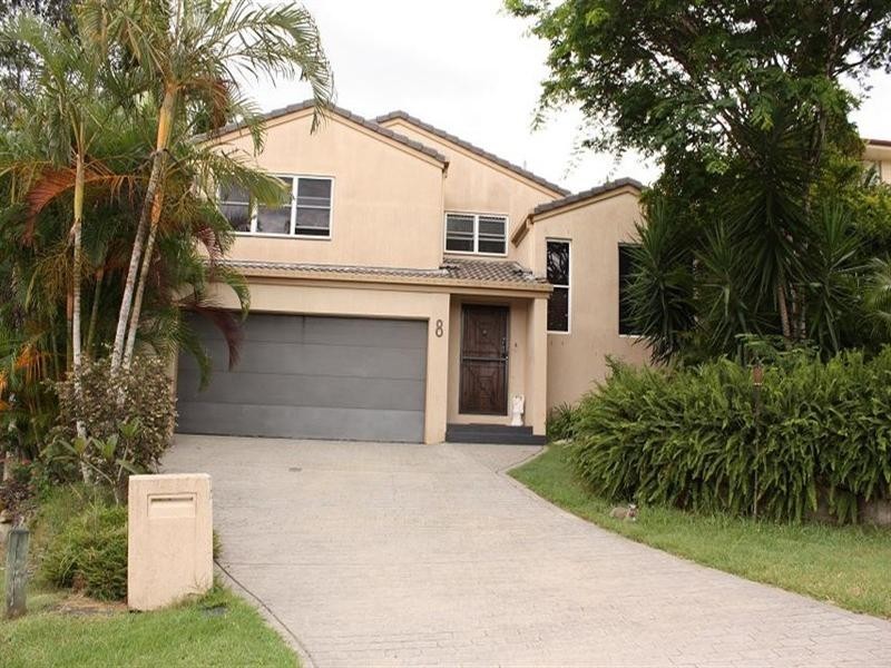 8 Evergreen Close, Kenmore QLD 4069