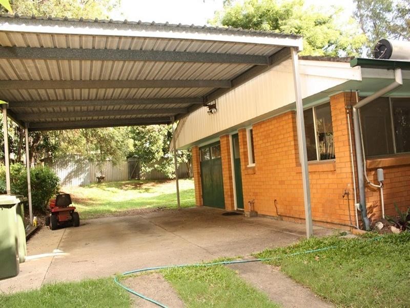 40 Freeman Road, Durack QLD 4077