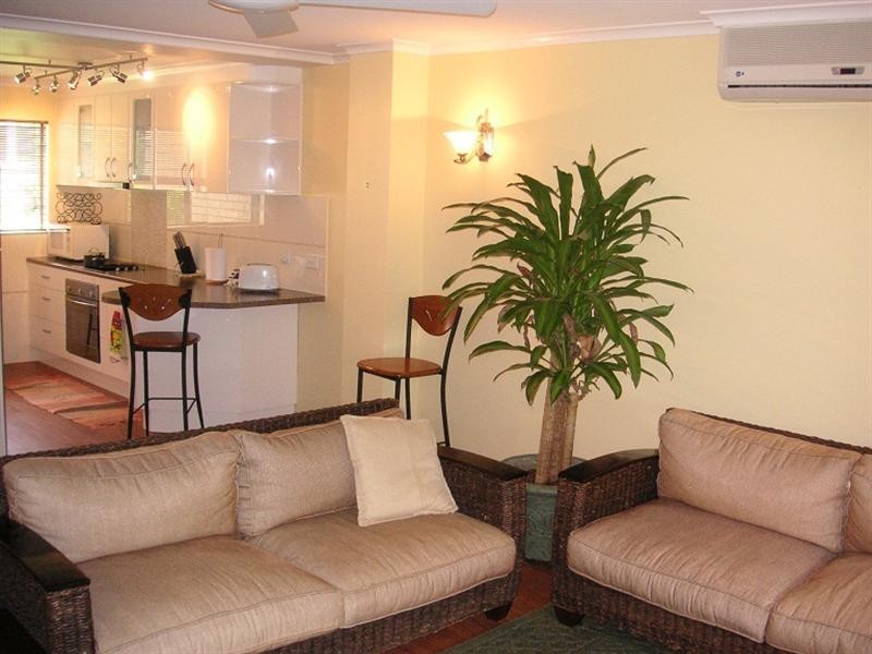 3/54 Durham Street, St Lucia QLD 4067