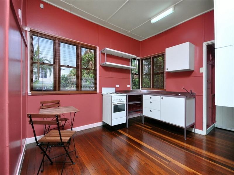 27 Gordon Terrace, Indooroopilly QLD 4068