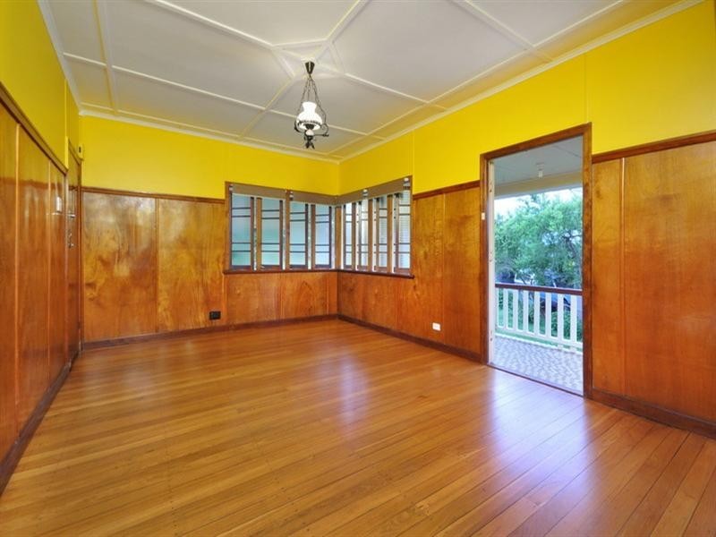 27 Gordon Terrace, Indooroopilly QLD 4068