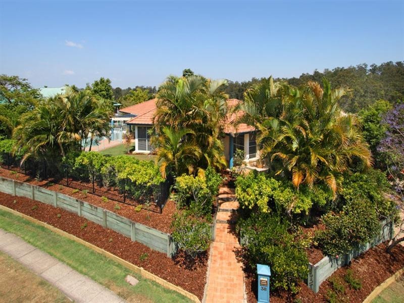 38 Mukurta Street, Chapel Hill QLD 4069