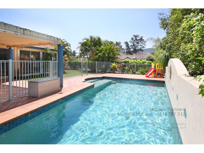 38 Mukurta Street, Chapel Hill QLD 4069