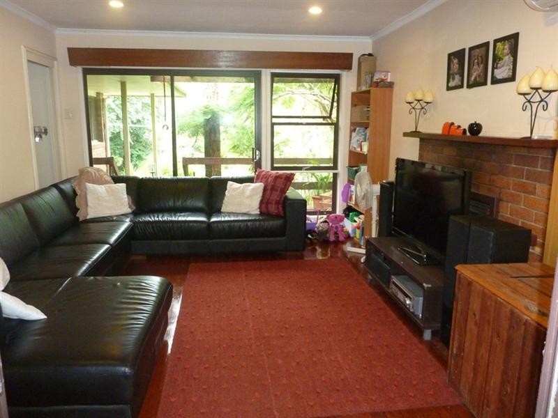 32 Halimah Street, Chapel Hill QLD 4069