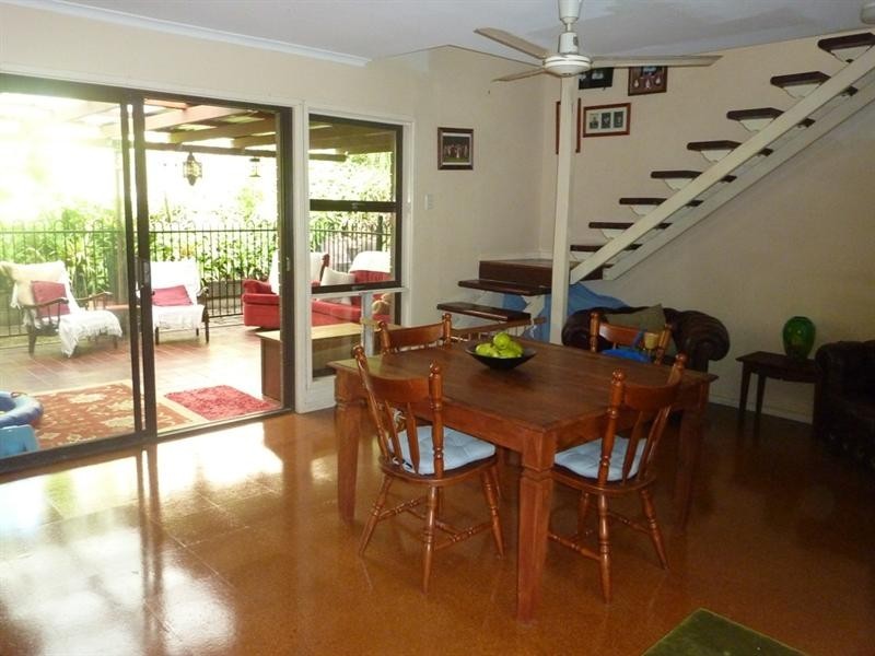32 Halimah Street, Chapel Hill QLD 4069