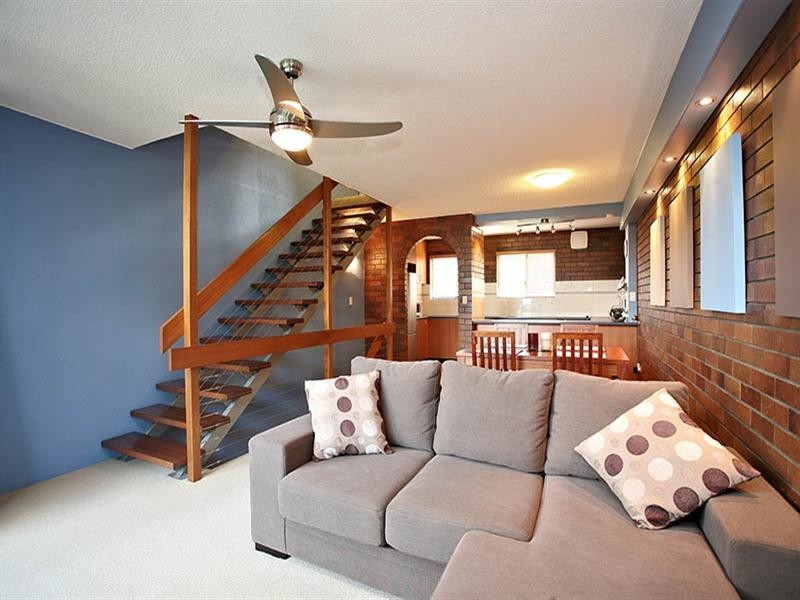 4/46 Newcross Street, Indooroopilly QLD 4068