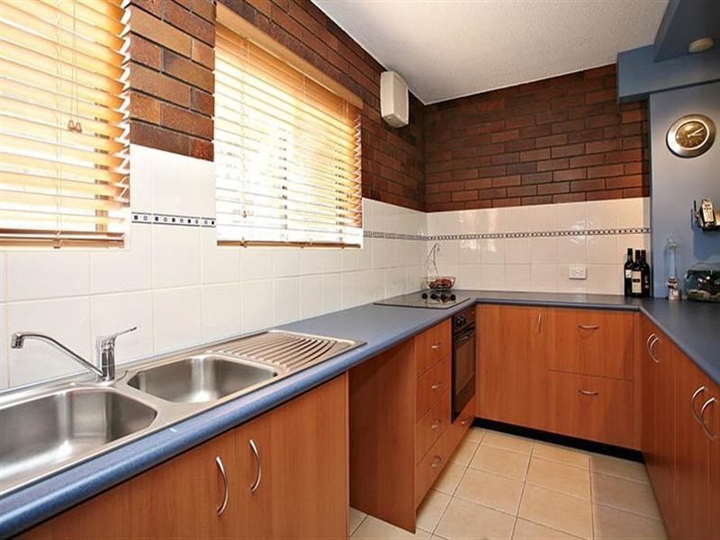 4/46 Newcross Street, Indooroopilly QLD 4068