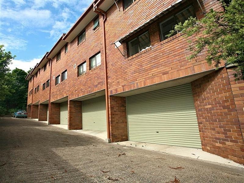 4/46 Newcross Street, Indooroopilly QLD 4068