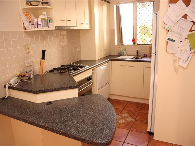 4/47 Warren Street, St Lucia QLD 4067