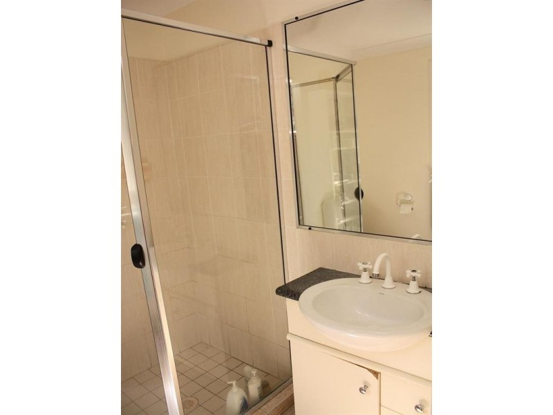 4/47 Warren Street, St Lucia QLD 4067