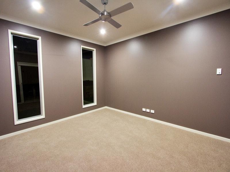 136 Hawken Drive, St Lucia QLD 4067