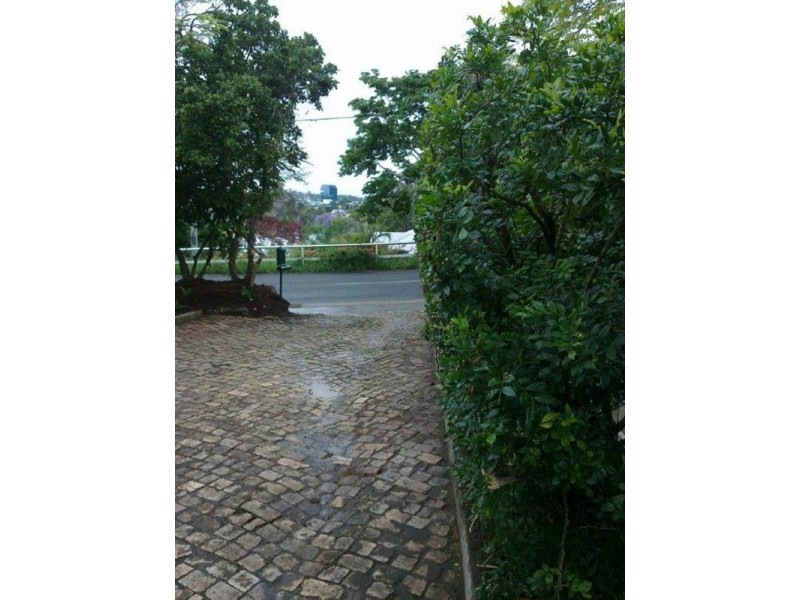 35 Birdwood Terrace, Auchenflower QLD 4066